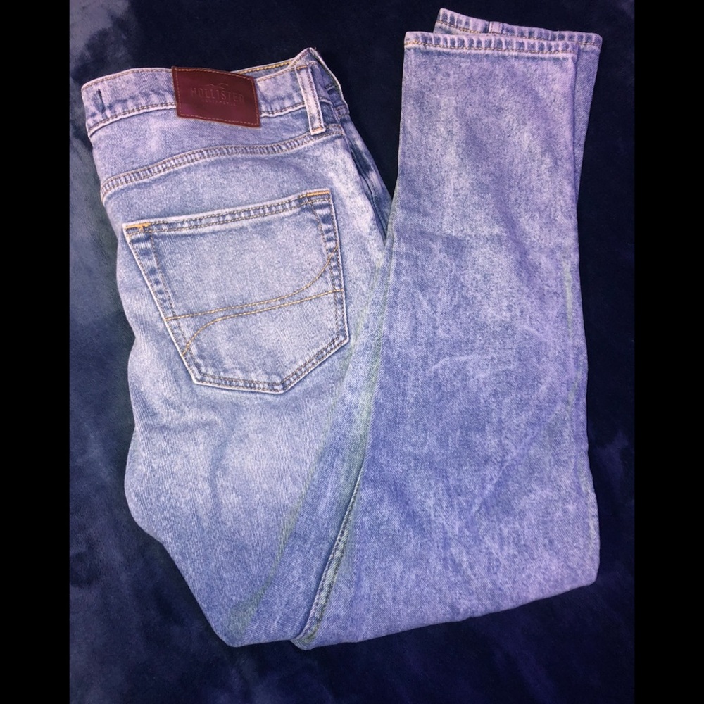 Ripped jeans